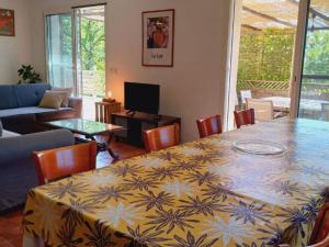 Istumisnurk majutusasutuses Gîte Maison Faure +11 fotot