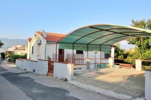 Nespecifikovaný výhled na hory nebo výhled na hory při pohledu z apartmánu