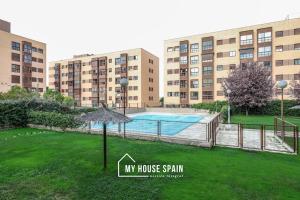 Bazén v ubytování MyHouseSpain - Con parking junto a IFEMA y Barajas nebo v jeho okolí