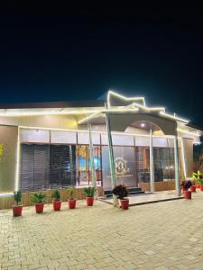 Budova, kde se rezort nachází + 10 fotografií