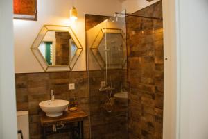 Un baño de La Casita de los Pájaros
