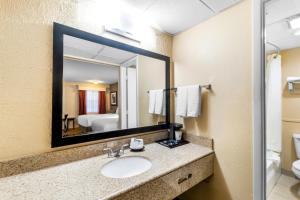 Koupelna v ubytování Best Western Markita Inn