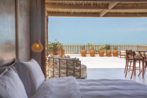 Ein Balkon oder eine Terrasse in der Unterkunft Yemanjá Hotel by Preabeach Experience