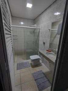 Et badeværelse på Menino Jesu Área de Lazer