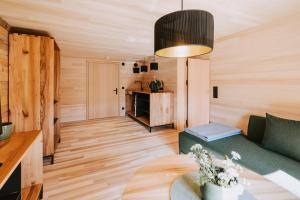 Kuchyň nebo kuchyňský kout v ubytování Gasthof Adler Schwarzenberg + 25 fotografií