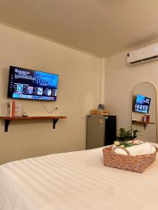 TV a/nebo společenská místnost v ubytování The O room