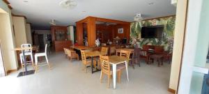 TV a/nebo společenská místnost v ubytování N1 House