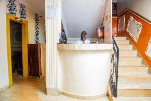BafoussamCERGY PONTOISE Hôtel Bafoussam的相册照片