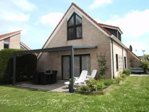 En have udenfor Lovely bungalow with garden