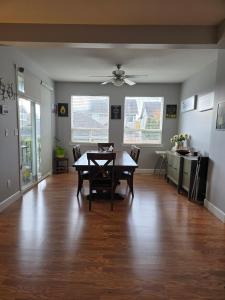 랭리에 위치한 Cozy house in Langley에서 갤러리에 업로드한 사진