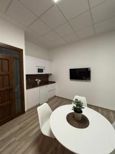 Μια τηλεόραση ή/και κέντρο ψυχαγωγίας στο Loft Plaza +8 φωτογραφίες