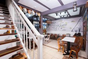 Hostal El Quinde的休息区
