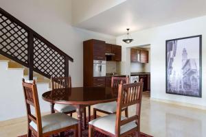 A kitchen or kitchenette at Marina Resort Port Ghalib, a member of Radisson Individuals