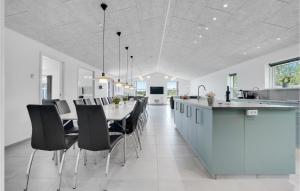 Gambar di galeri bagi Lovely Home In Jerup With Sauna di Jerup