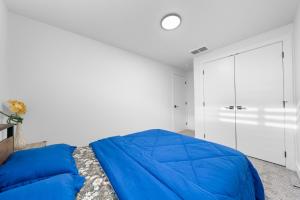 Mynd úr myndasafni af McKernan Residence by Patel í Edmonton