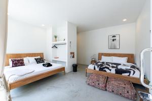 Ένα ή περισσότερα κρεβάτια σε δωμάτιο στο CLEOPATRA POOL VILLA I Prime Location - Near The Famous Night Bazzar, 5 Minutes from the old city I Daily Housekeeping +49 φωτογραφίες