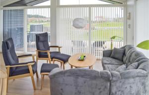 Posezení v ubytování Holiday Home Frederikshavn 41