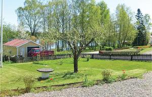 Κήπος έξω από το Holiday Home Majtunavägen Grimstorp