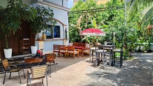 Zahrada ubytování La maison de Soriya - Work & Stay