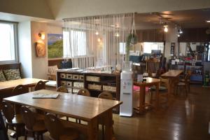 Restaurace v ubytování Guest House Moshiripa + 29 fotografií