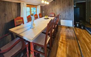 Χώρος καθιστικού στο 3 Bedroom Amazing Home In Eggedal