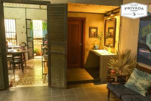 Privada Lodge - Historic Hotel的休息区