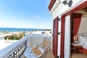 Un balcón o terraza en Agistri Hotel