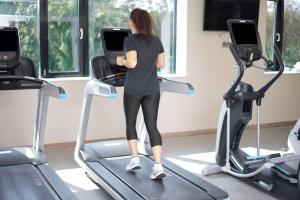 Fitness centrum a/nebo fitness zařízení v ubytování Hilton Garden Inn Wiener Neustadt