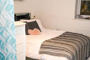 Ένα ή περισσότερα κρεβάτια σε δωμάτιο στο Oasis Haven King room