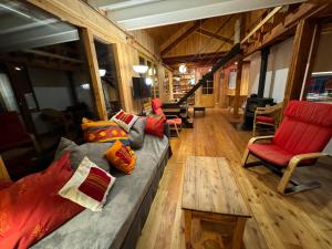 Χώρος καθιστικού στο CHALET SAVINES LE LAC