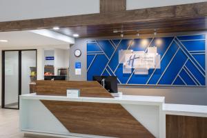 Vstupní hala nebo recepce v ubytování Holiday Inn Express & Suites Bradenton East-Lakewood Ranch by IHG + 37 fotografií