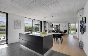 Φωτογραφία από το άλμπουμ του Three-Bedroom Holiday Home In Hemmet σε Hemmet