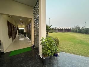 SS Farms Hotel & Resort外面的花园