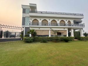 Zahrada ubytování SS Farms Hotel & Resort I Couple Friendly Near Jindal Global University I Sonipat