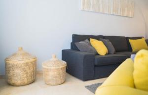 A seating area at Moderno Apartamento en Guadalmina Golf - Marbella