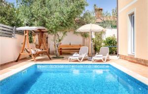 Hồ bơi trong/gần Holiday Home Betiga 06