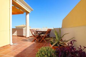 Balkón alebo terasa v ubytovaní Precioso ático en Cabopino - Marbella