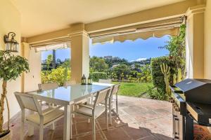 Zahrada ubytování Spacious 3 BED Home in La Quinta Golf- Marbella