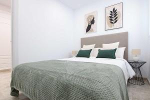 Posteľ alebo postele v izbe v ubytovaní Luxury App. A 2 MIN de Puerto Banus + 18 fotografií