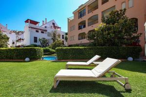 Bazén v ubytovaní Luxury App. A 2 MIN de Puerto Banus alebo v jeho blízkosti