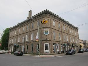 Baldachin Inn