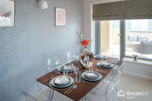 Fotografie z fotogalerie ubytování Dream Inn - Apartment with Private Terrace, 29 Boulevard Downtown v Dubaji