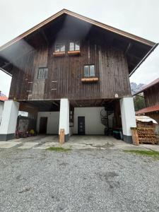 Budova, v ktorej sa apartmán nachádza