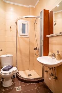 Phòng tắm tại Feel Greek Hospitality #Θ012