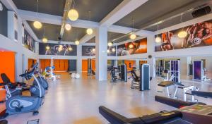 Fitness centrum a/nebo fitness zařízení v ubytování Kipriotis Hippocrates Hotel
