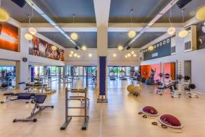 Fitness centrum a/nebo fitness zařízení v ubytování Kipriotis Hippocrates Hotel