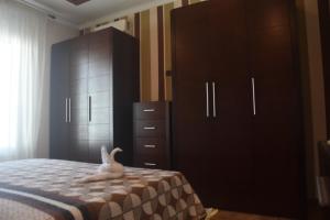 Postel nebo postele na pokoji v ubytování Abraj Dubai 3 bedroom luxury apartment