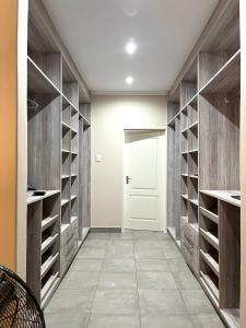 LobambaRehoboth Ezulwini Suites的相册照片