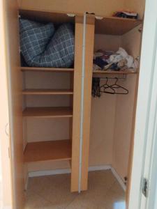 Letto o letti a castello in una camera di Welcome Aboard Villa