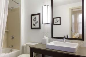Gallery image of Park Plaza Minneapolis Mall of America in Bloomington +29 photos